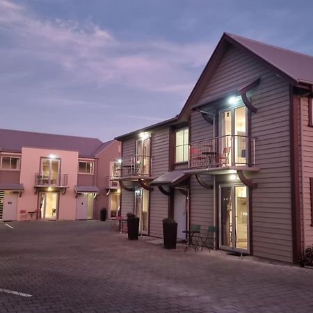The Mews Oamaru Motel Eksteriør bilde