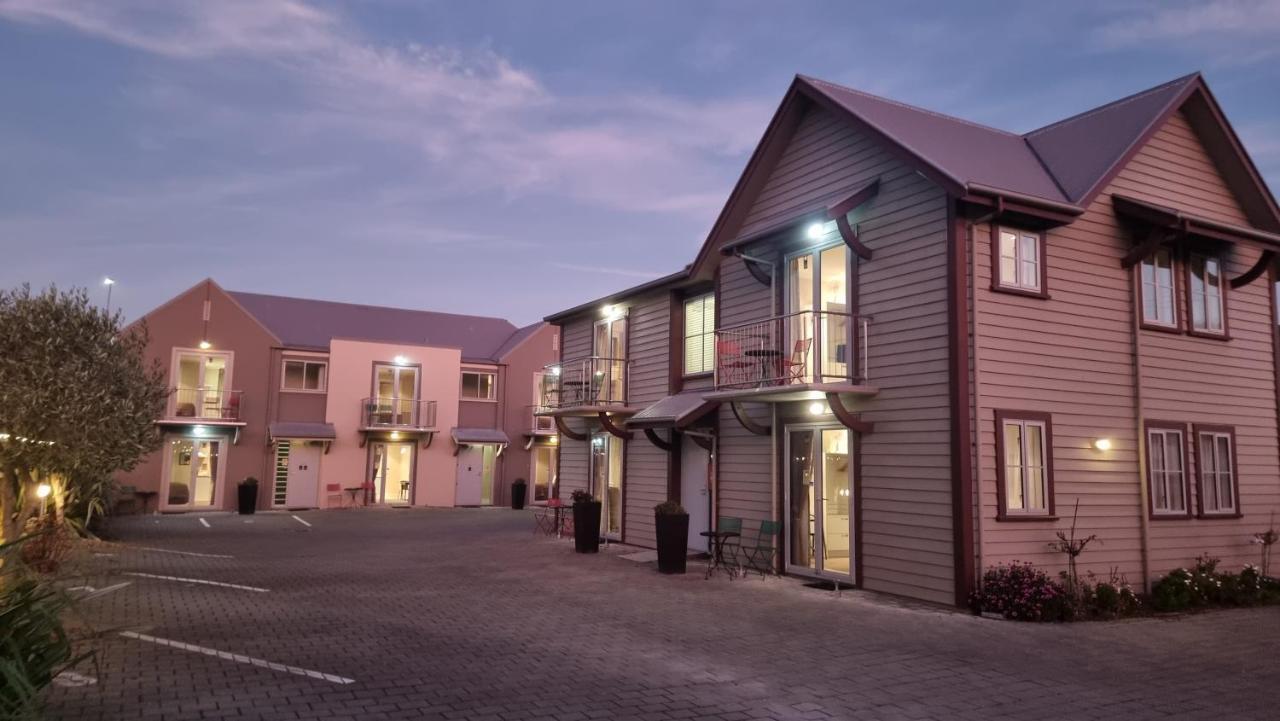 The Mews Oamaru Motel Eksteriør bilde