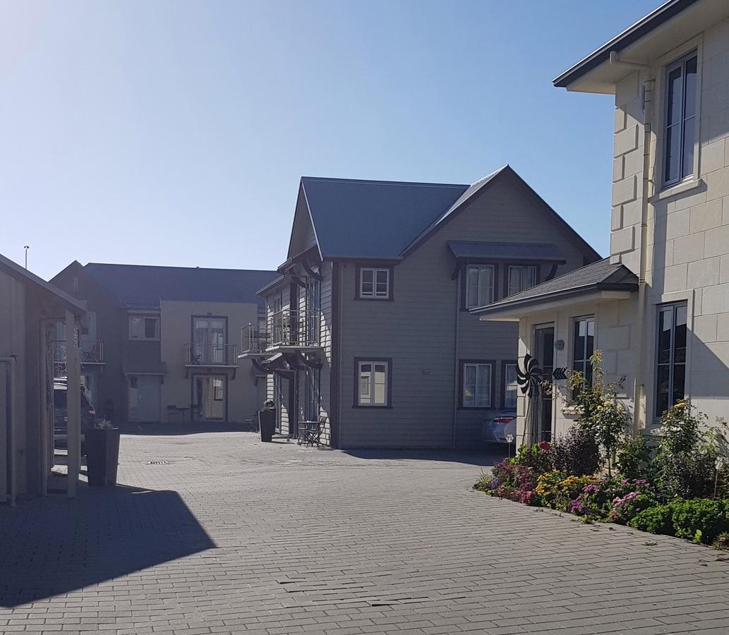 The Mews Oamaru Motel Eksteriør bilde